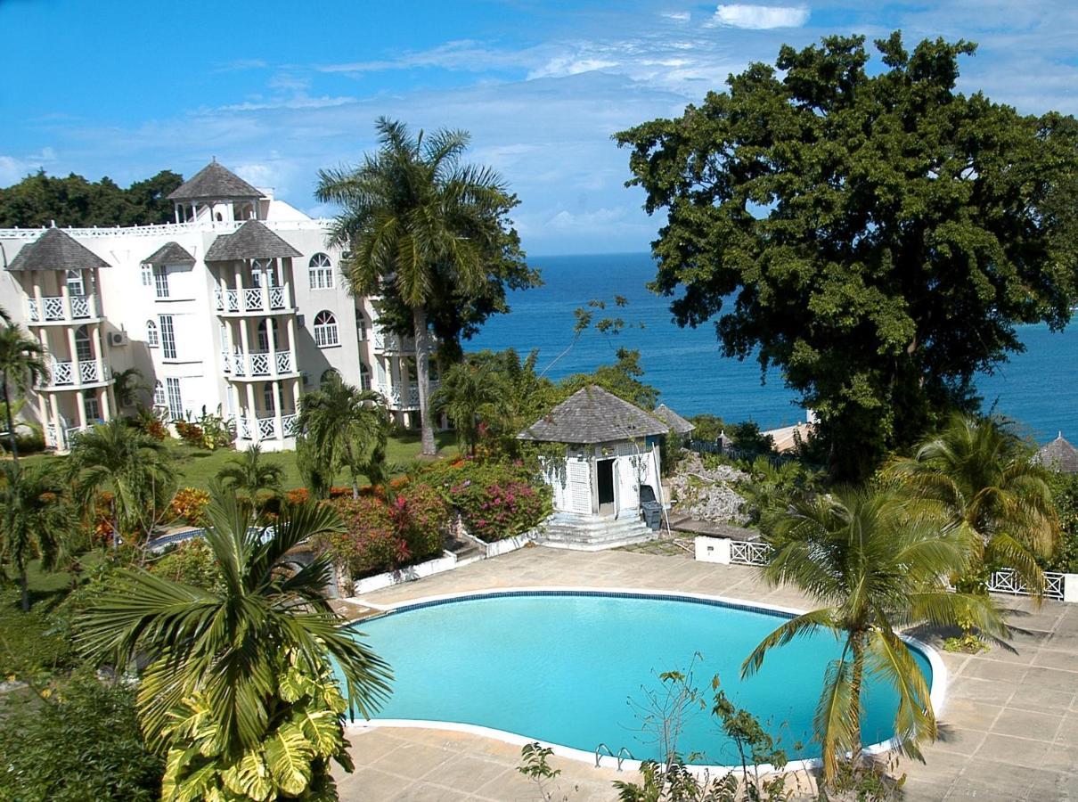Sky Castles Apartment Ocho Rios Exterior foto